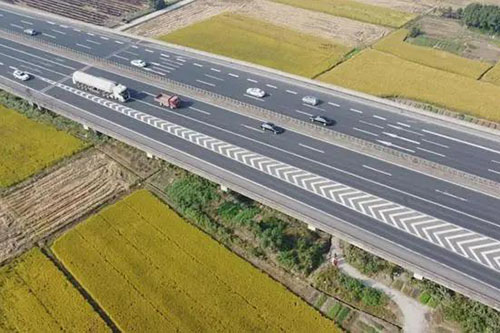 碳纤维桥梁应用实例+1,碳纤维索桥梁加固