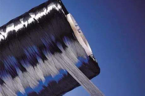 怎么才能让碳纤维箱体的价格降下来?